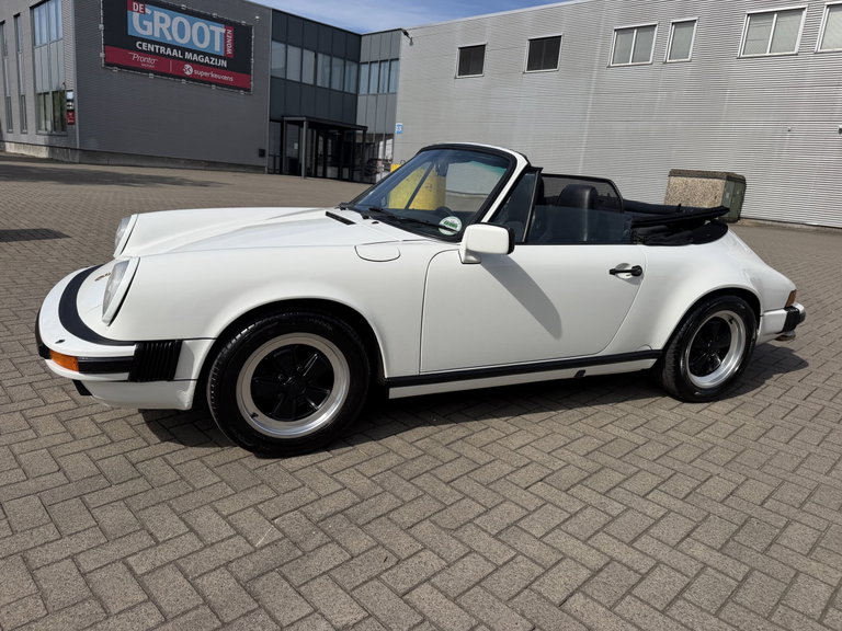 Porsche 911 Carrera 3.2