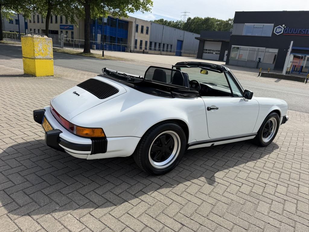Porsche 911 Carrera 3.2