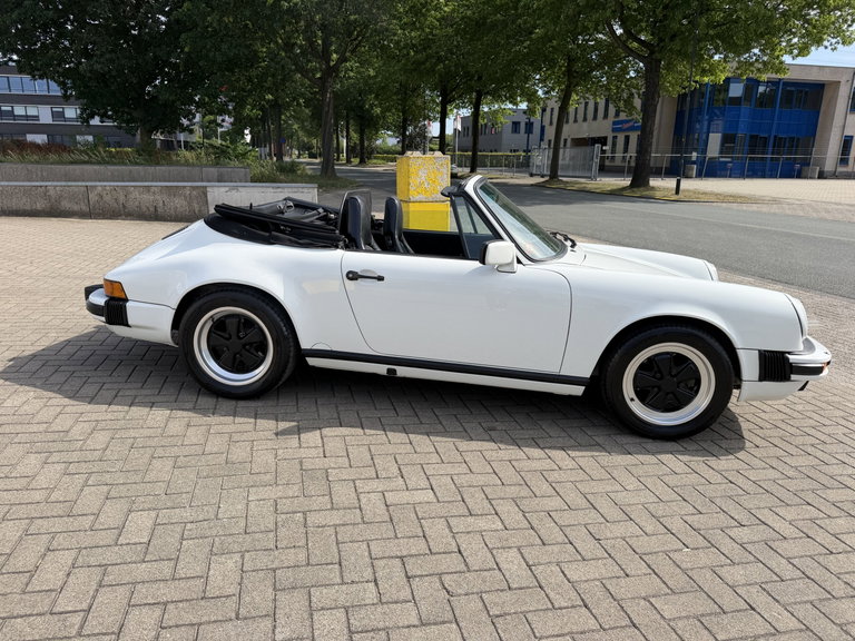 Porsche 911 Carrera 3.2