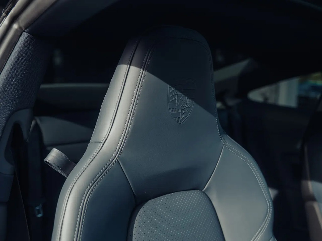 Porsche 992.2 Carrera