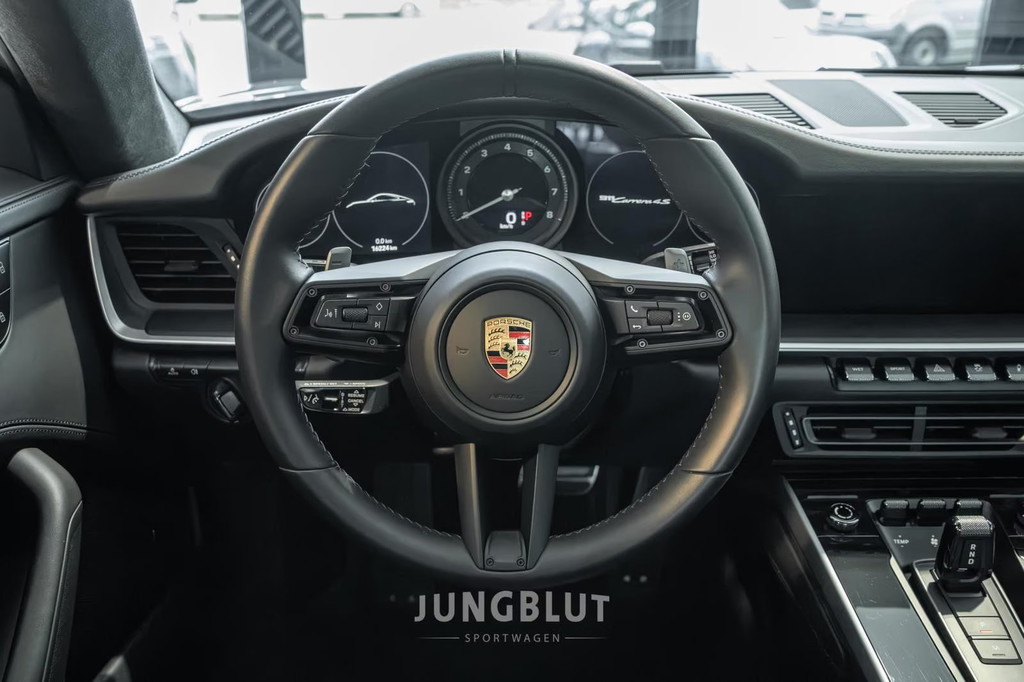 Porsche 992 Carrera 4S