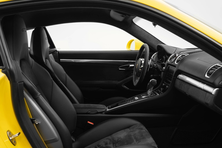 Porsche 981 Cayman GTS