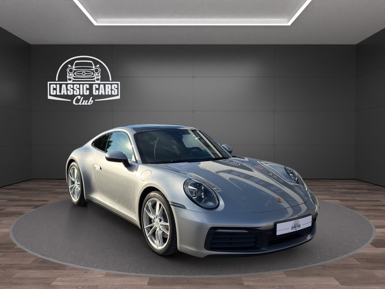 Porsche 992 Carrera 4