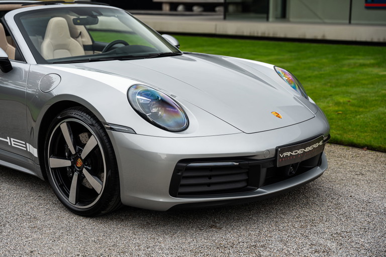 Porsche 992 Heritage Design Edition