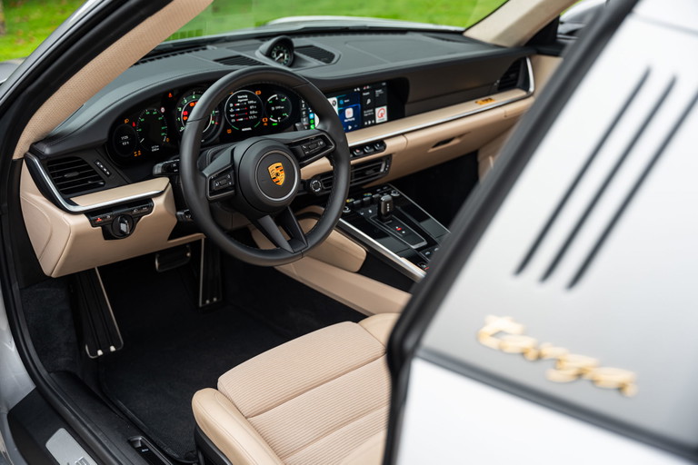 Porsche 992 Heritage Design Edition