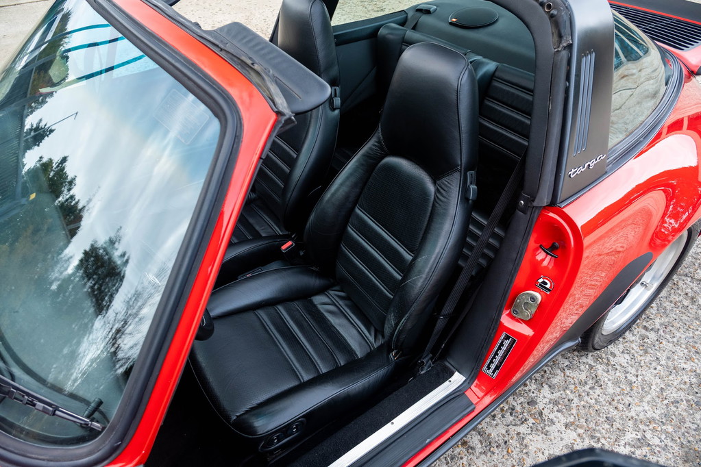 Porsche 911 Carrera 3.2 (US)