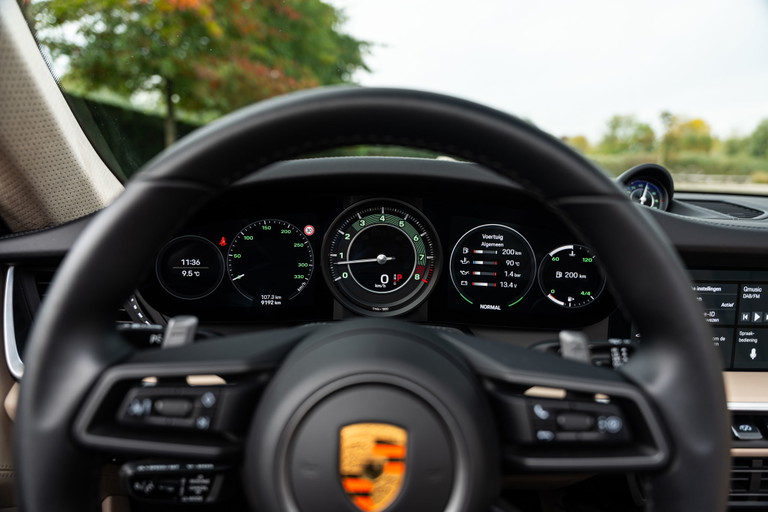 Porsche 992 Heritage Design Edition