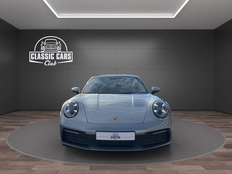 Porsche 992 Carrera 4