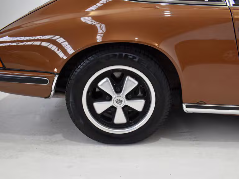 Porsche 911 E