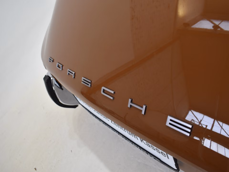 Porsche 911 E