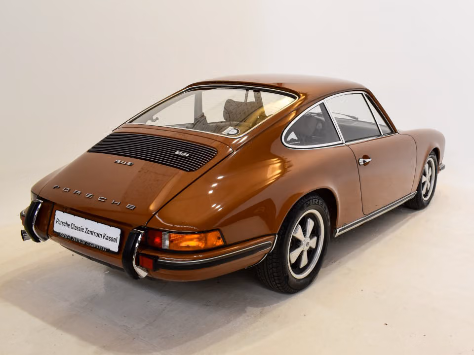 Porsche 911 E