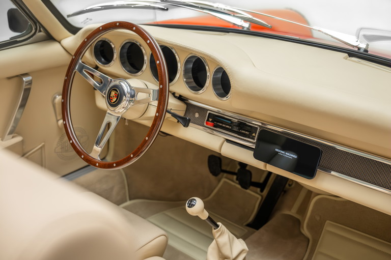 Porsche 911 T
