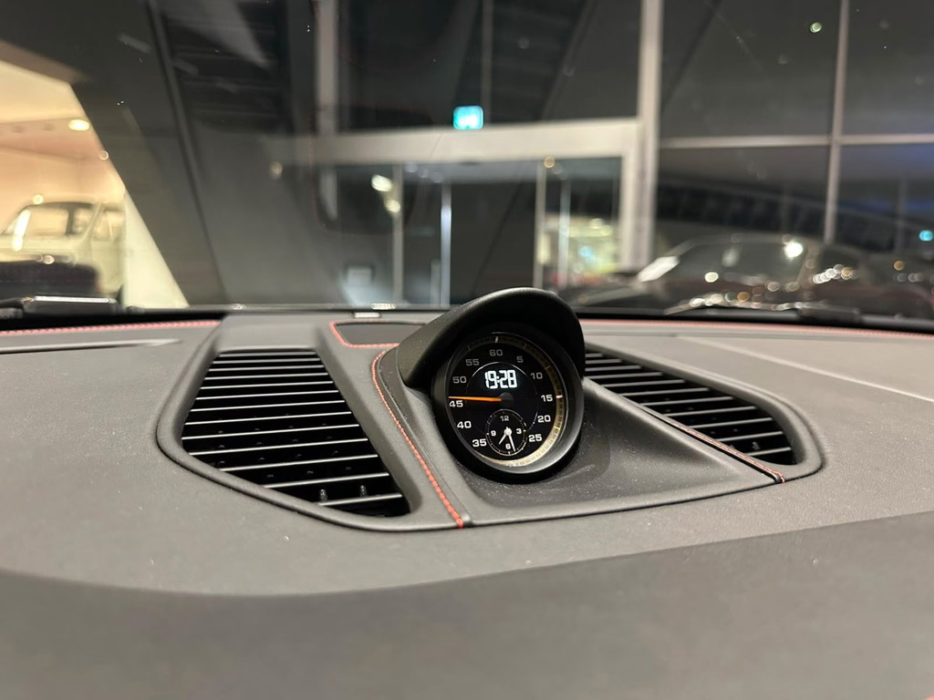 Porsche 991.2 GT3 Touring