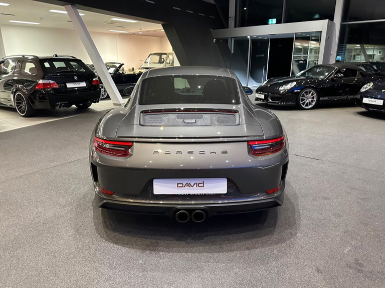 Porsche 991.2 GT3 Touring