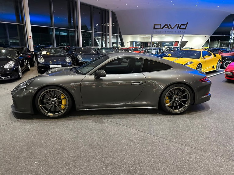 Porsche 991.2 GT3 Touring