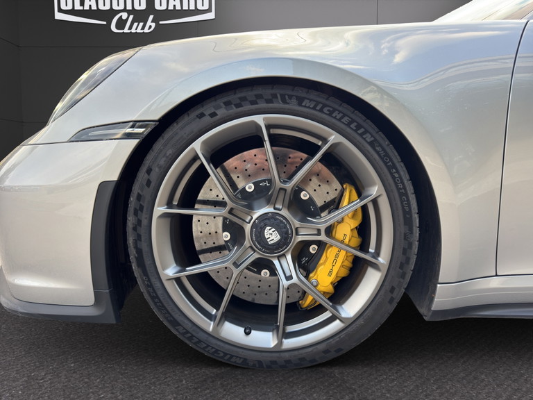 Porsche 992 GT3 Touring