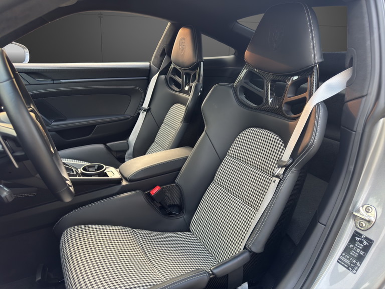 Porsche 992 GT3 Touring