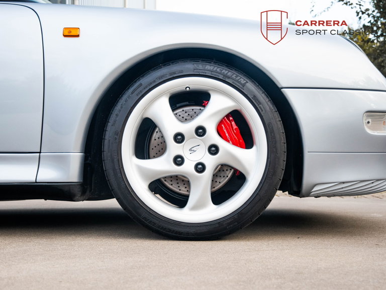 Porsche 993 Carrera 4S