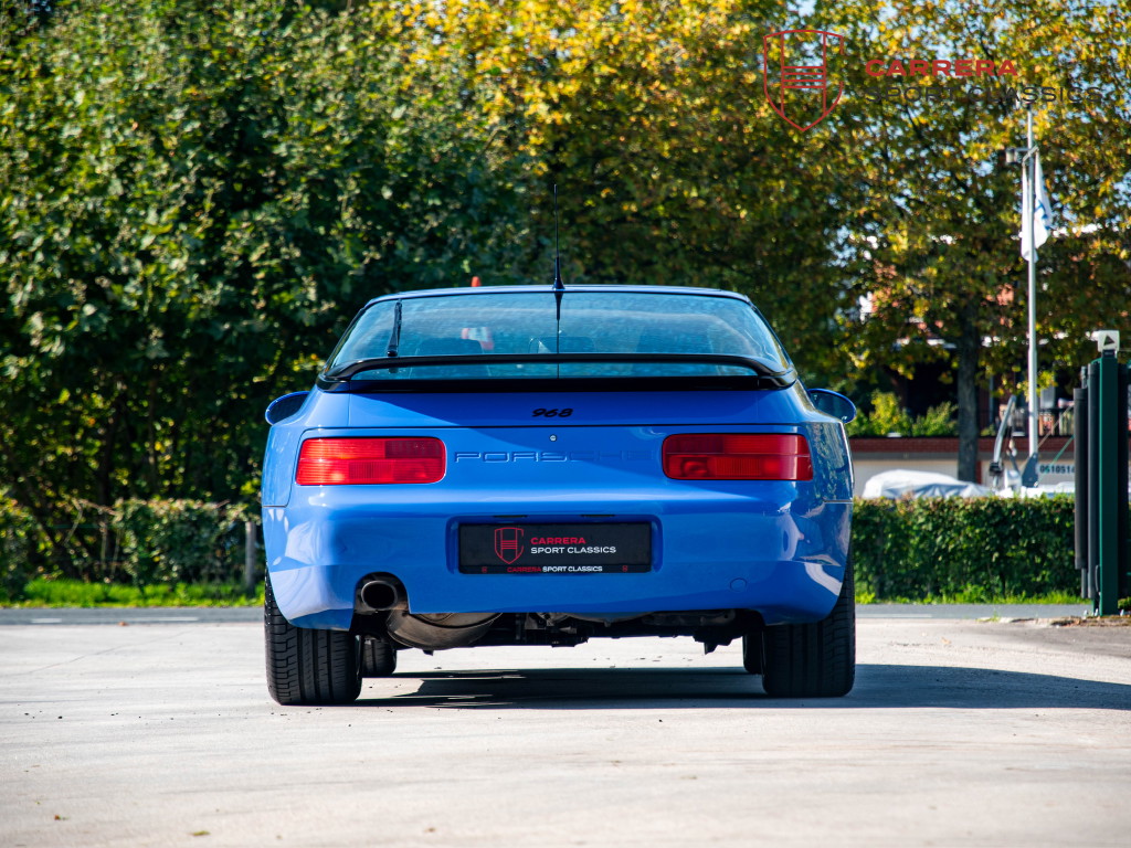 Porsche 968