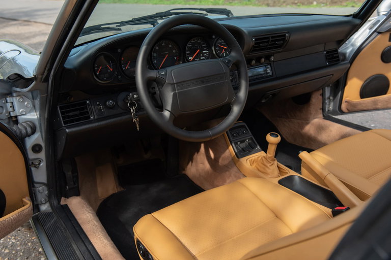 Porsche 964 Carrera 4