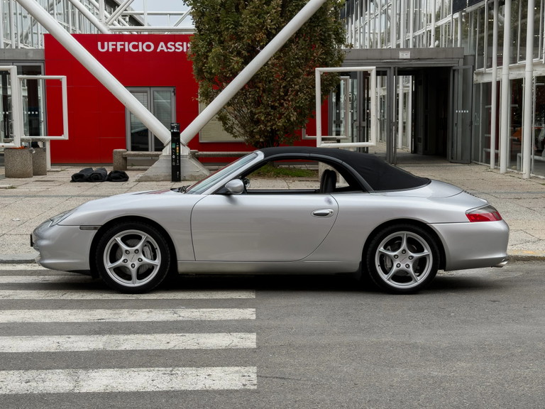 Porsche 996.2 Carrera 4