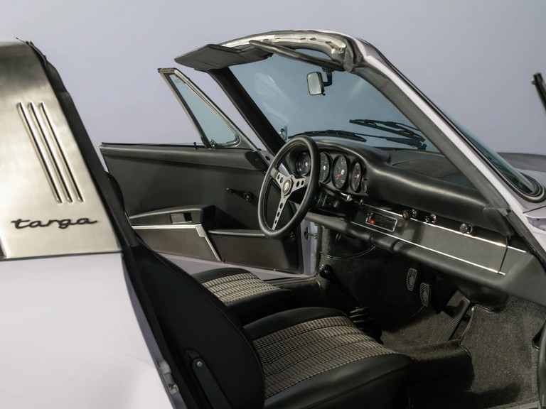 Porsche 911 T