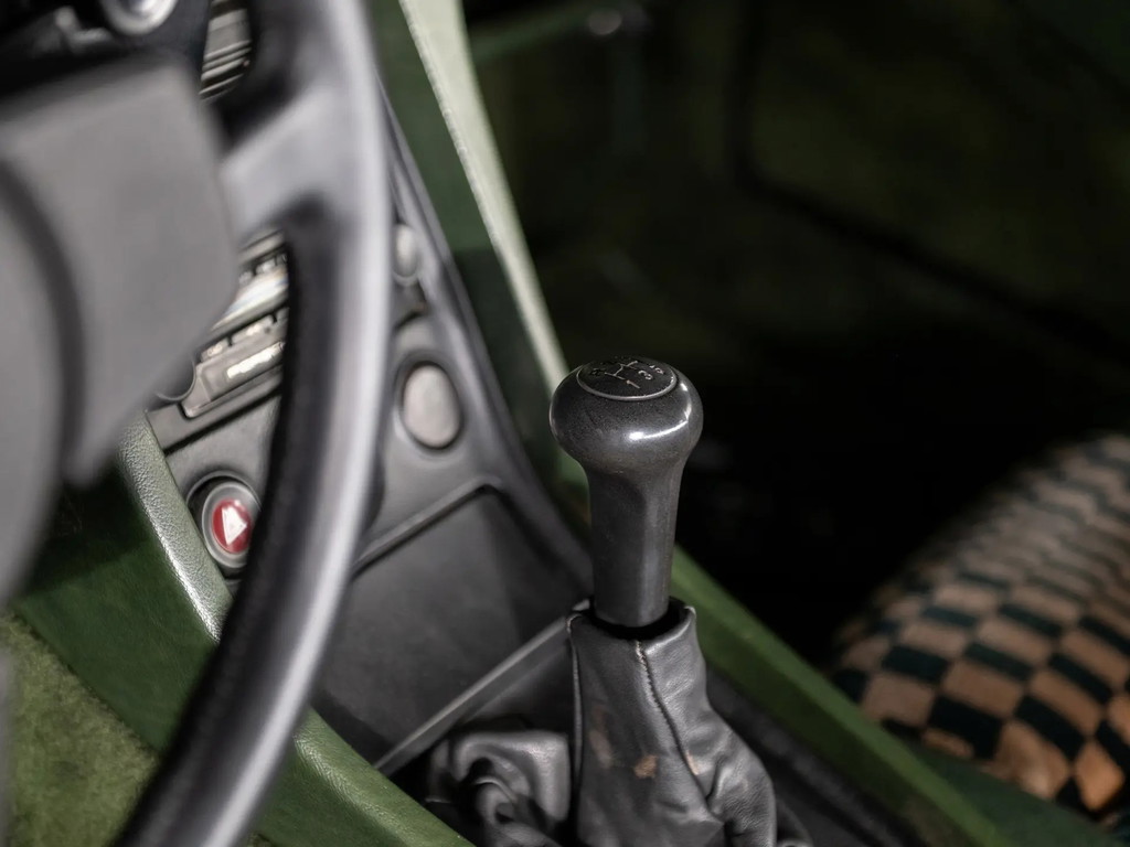 Porsche 928
