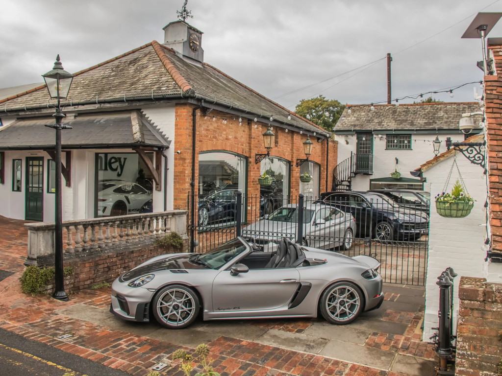 Porsche 718 Spyder RS