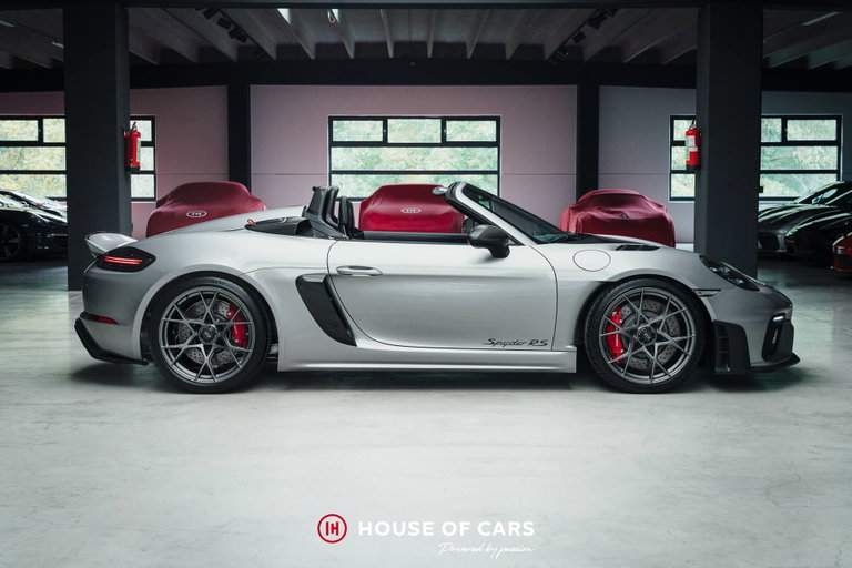Porsche 718 Spyder RS
