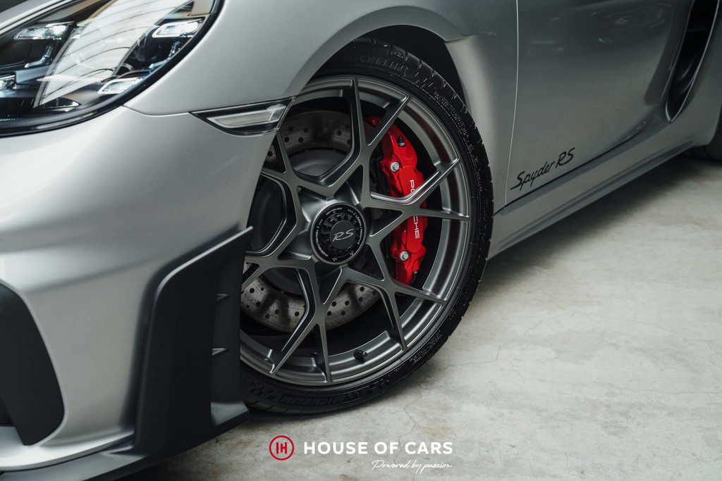 Porsche 718 Spyder RS