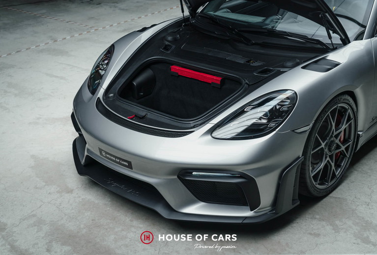 Porsche 718 Spyder RS