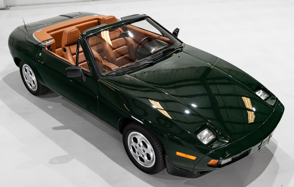 Porsche 928