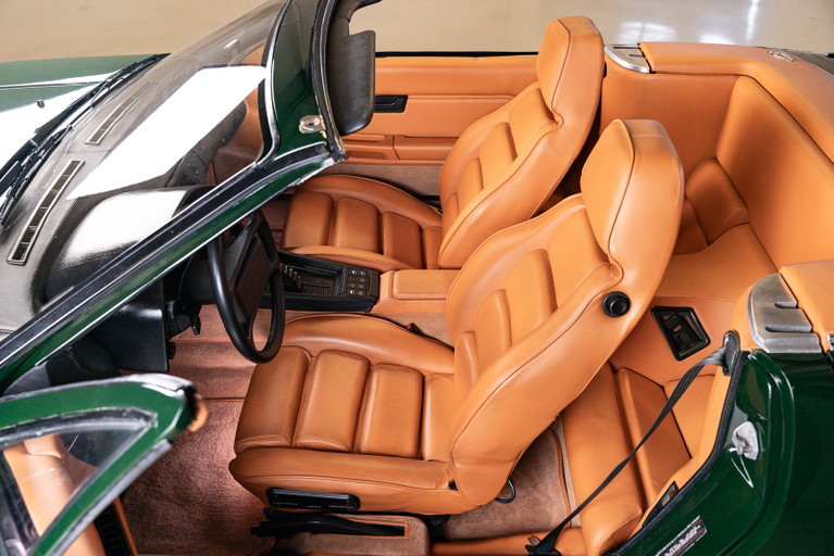 Porsche 928