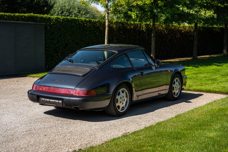 Porsche 964 Carrera 4