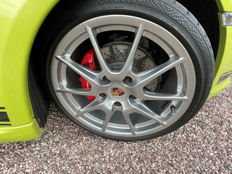 Porsche 987 Cayman R