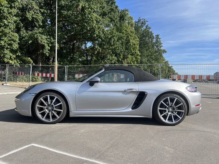 Porsche 718 Boxster