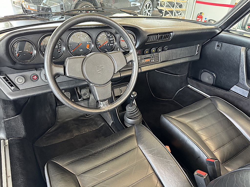 Porsche 911 SC