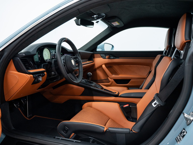 Porsche 911 S/T