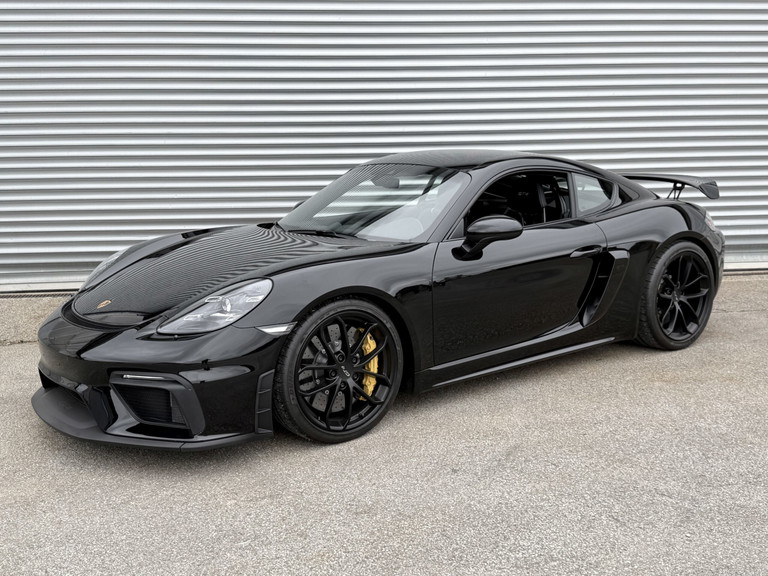 Porsche 718 Cayman GT4