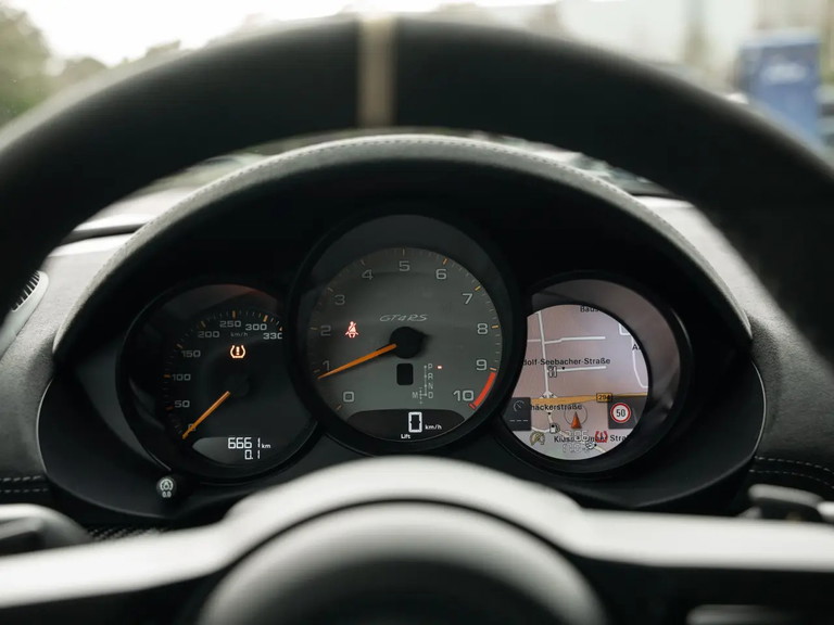 Porsche 718 Cayman GT4 RS