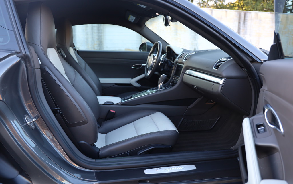 Porsche 981 Cayman
