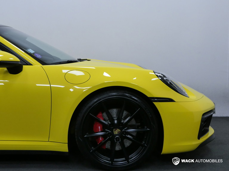 Porsche 992 Carrera 4S