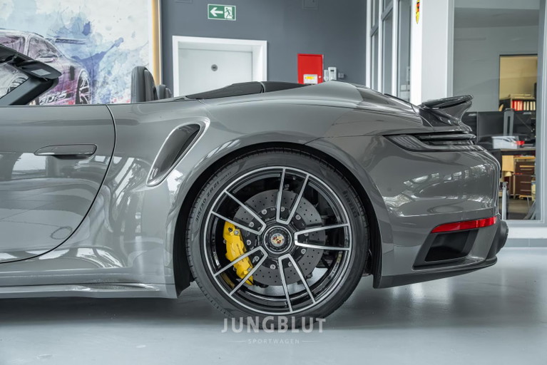 Porsche 992 Turbo S