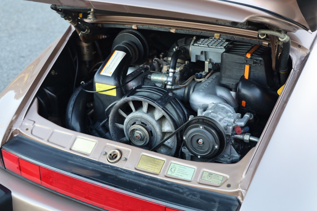 Porsche 911 Carrera 3.2