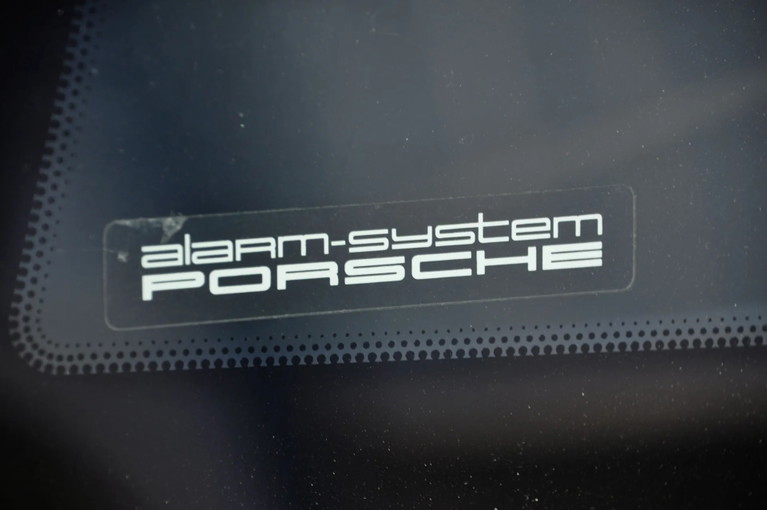 Porsche 968