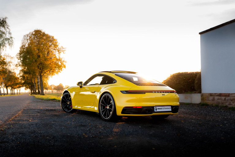Porsche 992 Carrera 4S