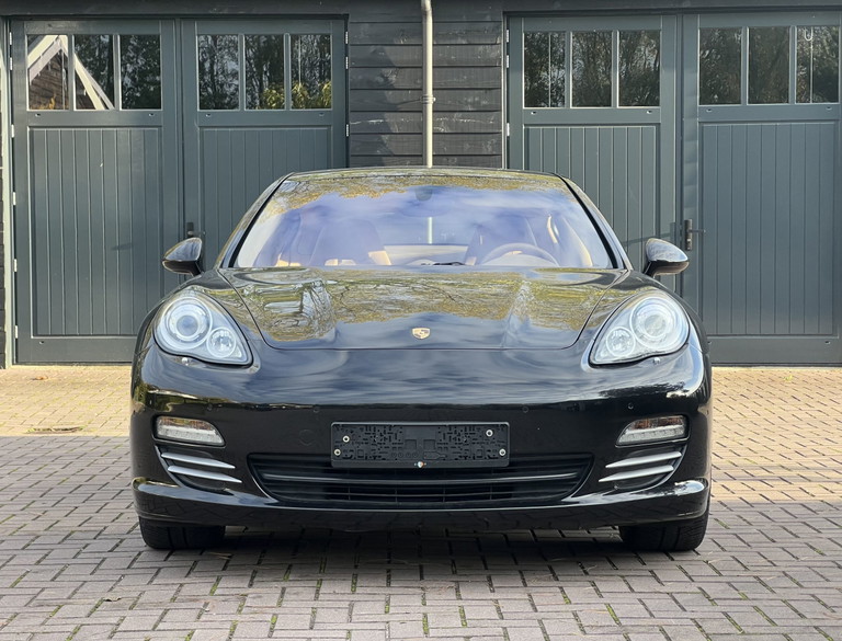 Porsche Panamera 4S